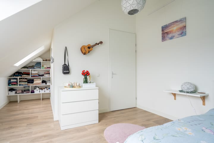 Foto 43 van Bruine Eikenpage 60