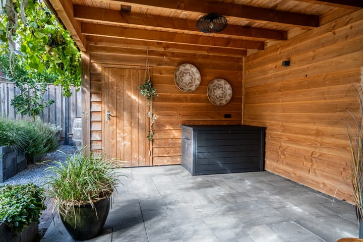 Foto 50 van Bruine Eikenpage 60