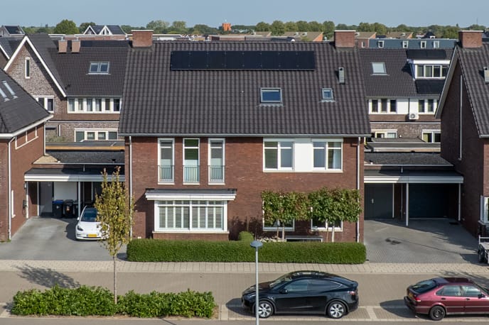 Foto 54 van Bruine Eikenpage 60