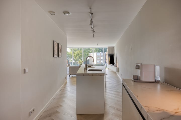 Photo 8 of Röntgenstraat 31-C