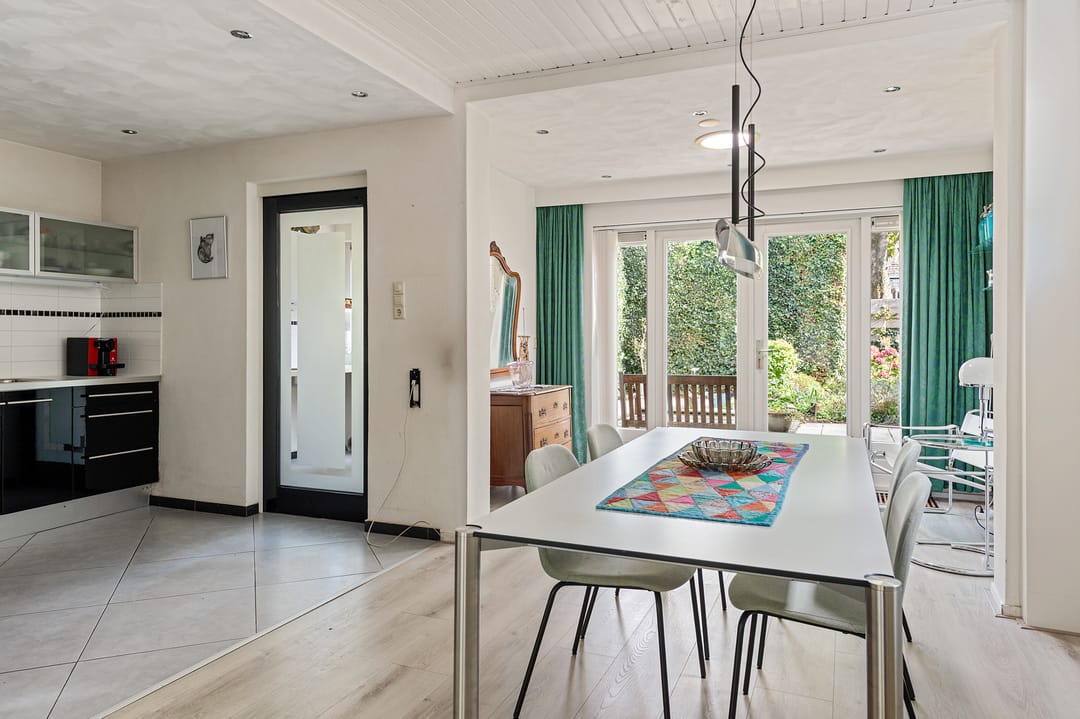 Photo 11 of Prins Bernhardlaan 10