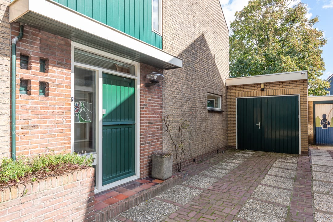 Photo 41 of Prins Bernhardlaan 10