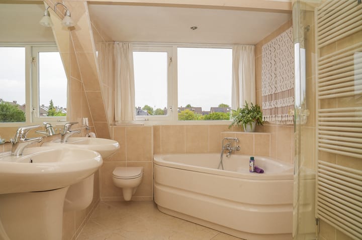 Photo 5 of Spiraeastraat 30