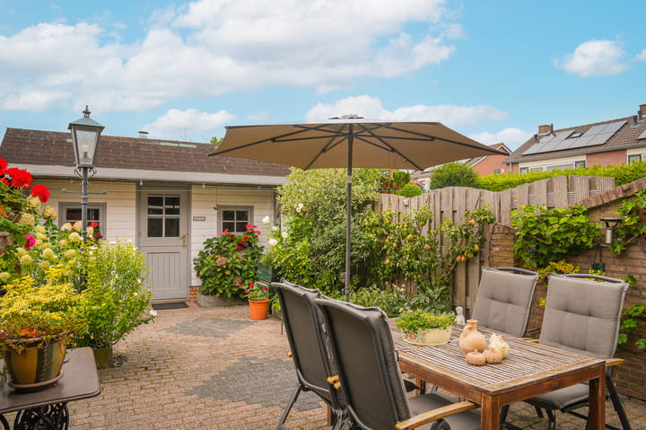 Photo 6 of Spiraeastraat 30