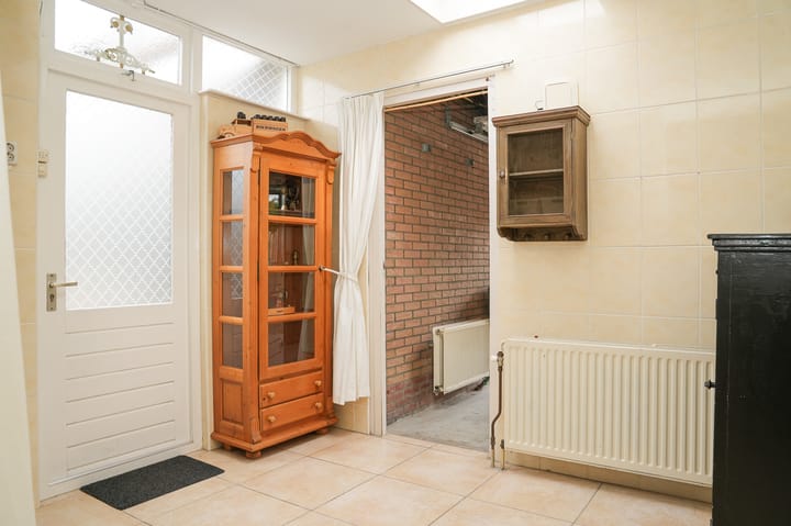 Photo 32 of Spiraeastraat 30