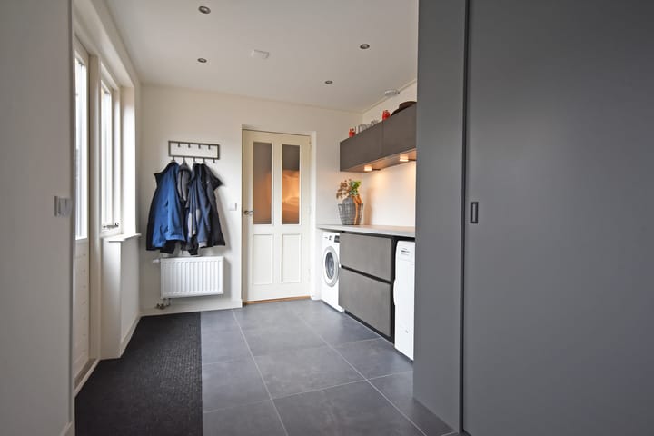 Foto 28 van Dahlia-strjitte 47