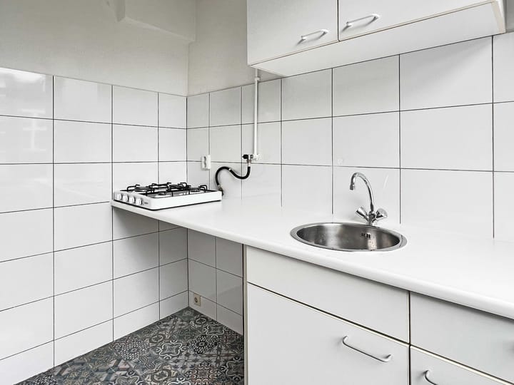 Photo 11 of Zwart Janstraat 84-B01