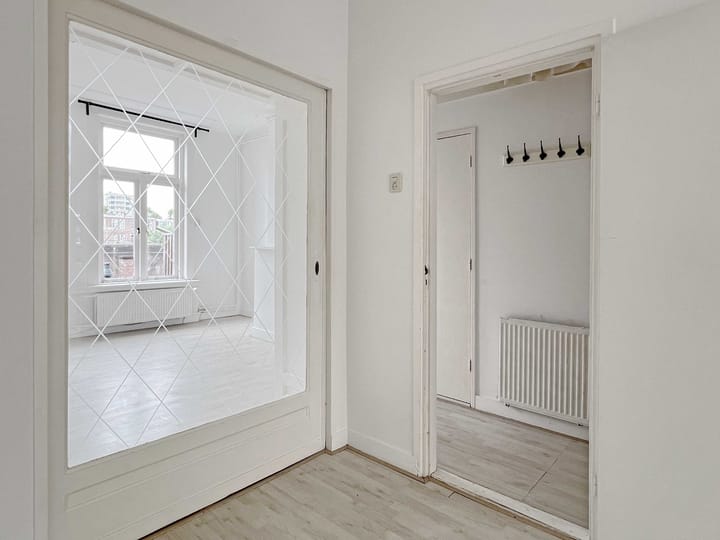 Photo 12 of Zwart Janstraat 84-B01