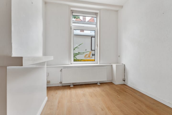 Foto 16 van Newtonstraat 199