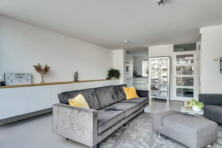 Foto 10 van Count Basielaan 7