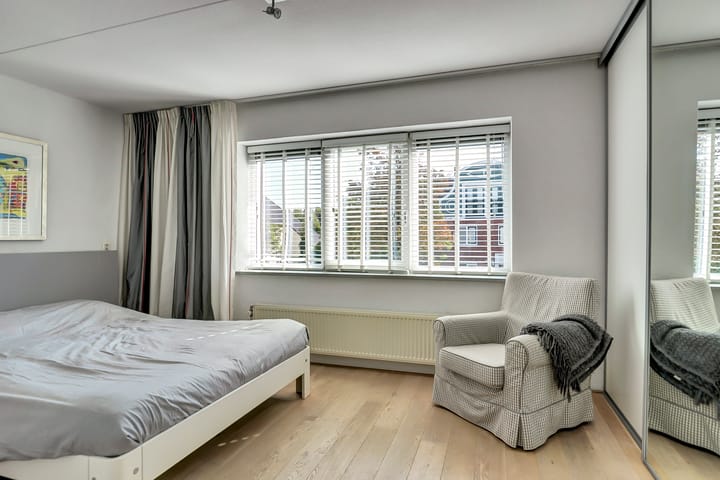 Foto 15 van Count Basielaan 7