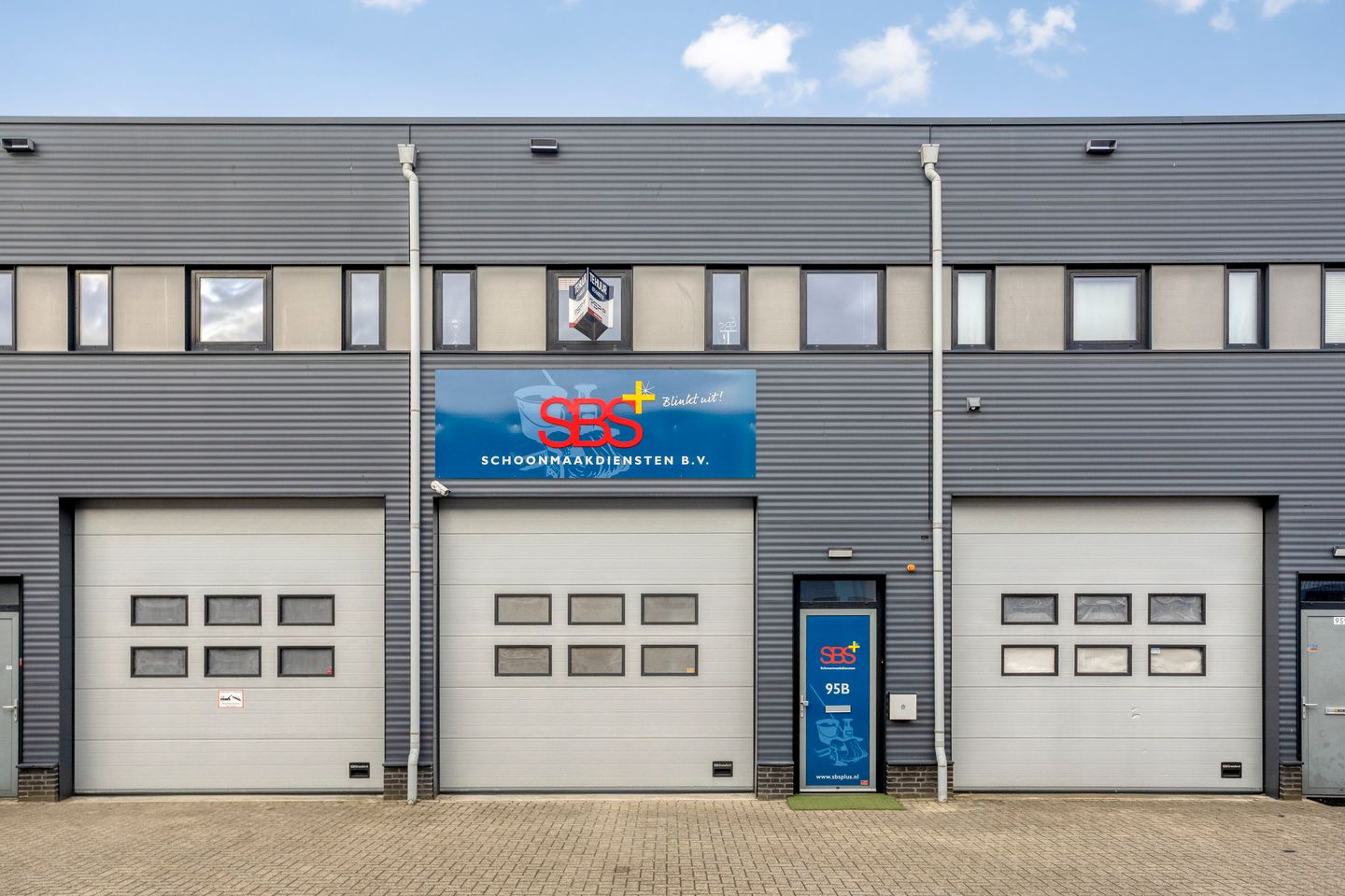 View photo 2 of Landweerstraat-Zuid 95-B