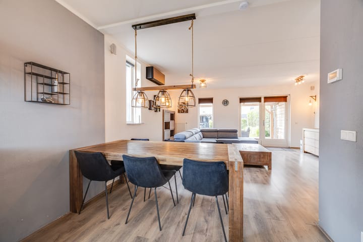 Foto 7 van De Bloementuin 30