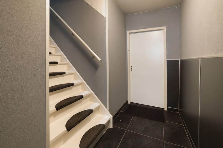 Photo 39 of Burgemeester Roosstraat 48-B