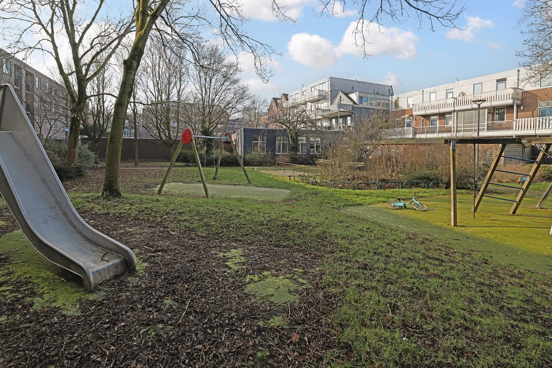 Foto 43 van Burgemeester Roosstraat 48-B