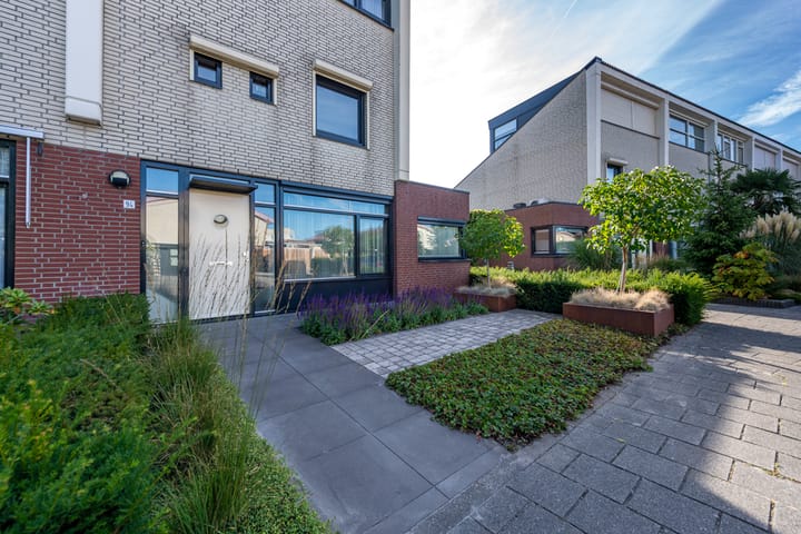 Foto 7 van Ossendrechtstraat 94