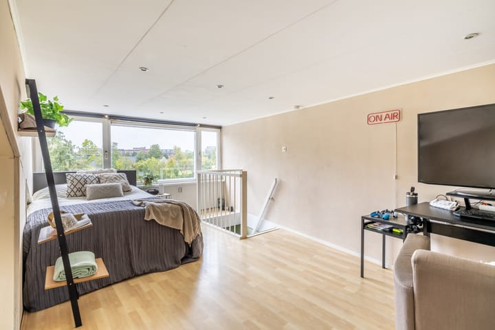 Photo 32 of Klaas Schoorlplein 15