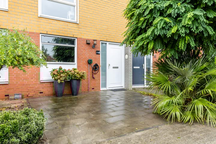 Photo 37 of Klaas Schoorlplein 15