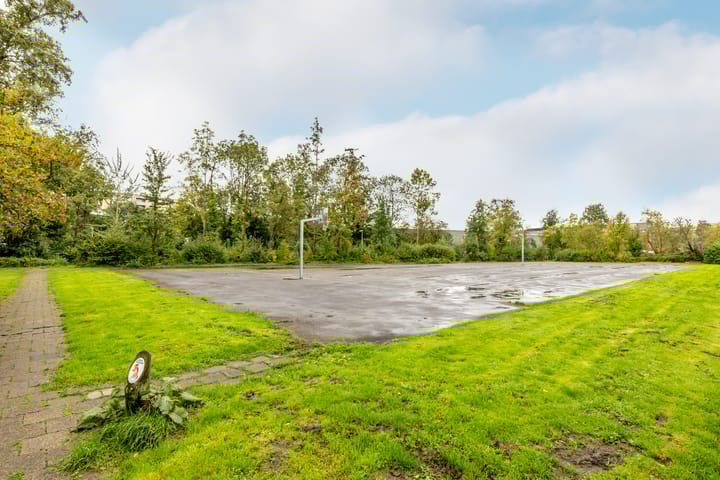 Photo 42 of Klaas Schoorlplein 15