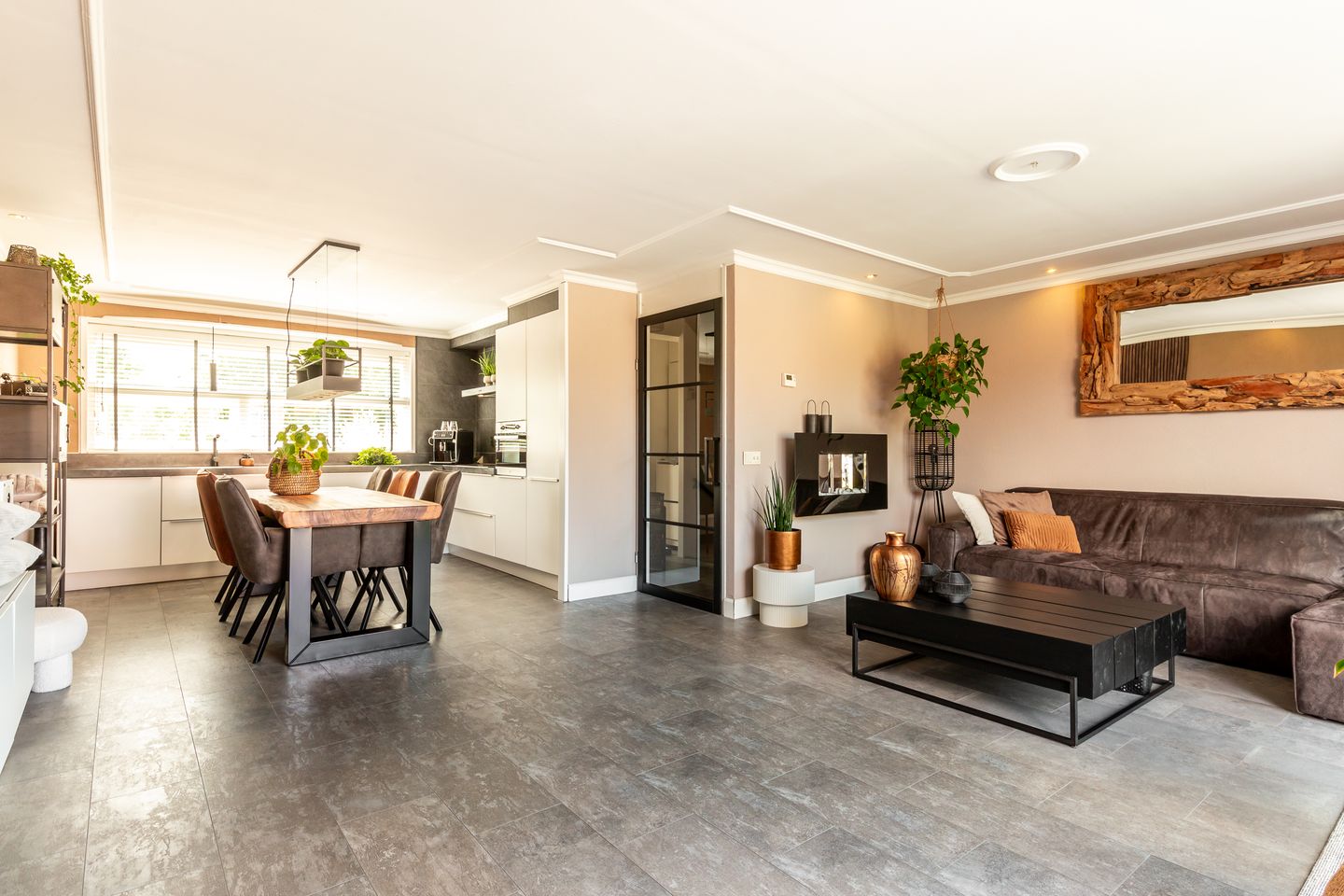 Photo 10 of Vijfherenlanden 72