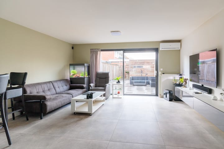 Foto 7 van Vasalisstraat 12