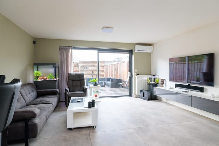 Foto 8 van Vasalisstraat 12