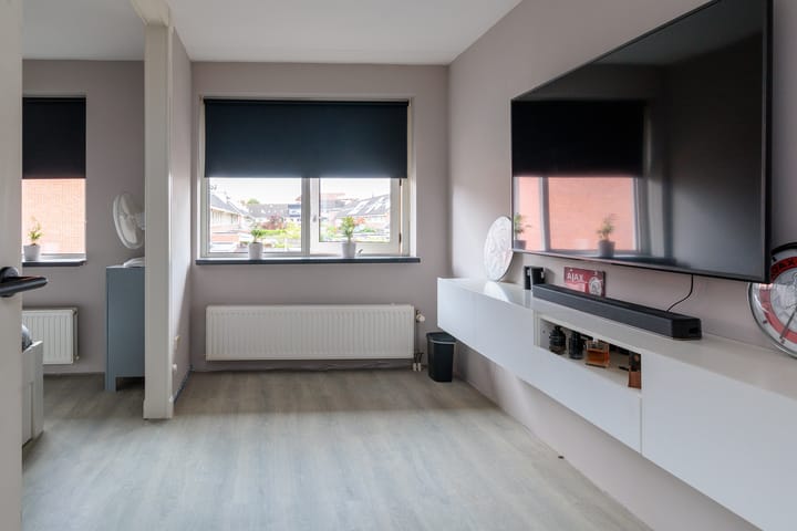 Foto 16 van Vasalisstraat 12