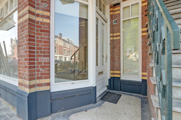 Photo 5 of De Constant Rebecquestraat 50