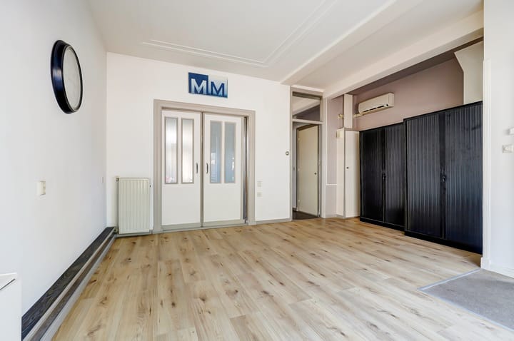 Photo 7 of De Constant Rebecquestraat 50