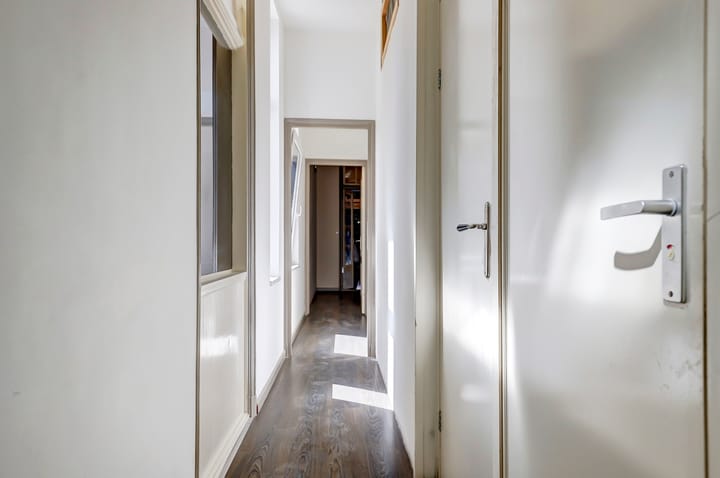 Photo 13 of De Constant Rebecquestraat 50