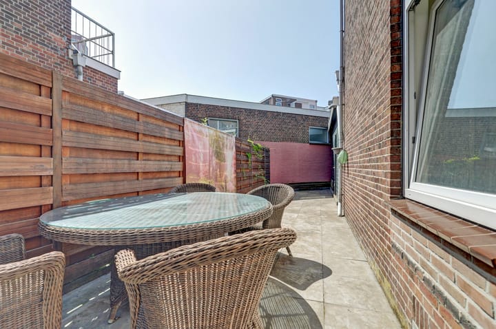 Photo 21 of De Constant Rebecquestraat 50