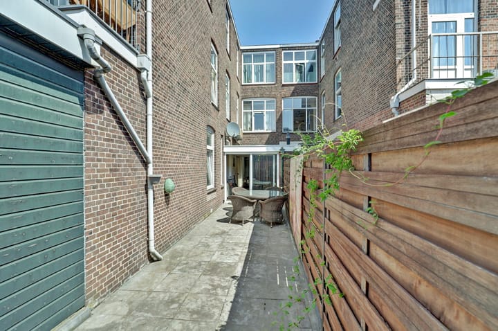 Photo 23 of De Constant Rebecquestraat 50