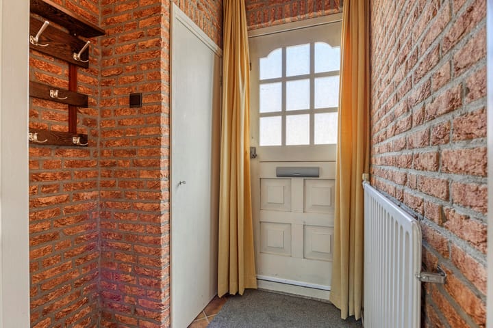 Photo 5 of Burgerhoutsestraat 150