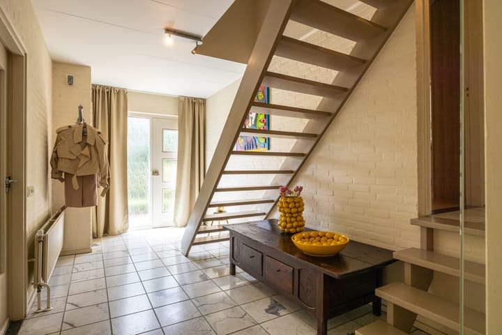 Photo 9 of Nieuwenhuysstraat 60