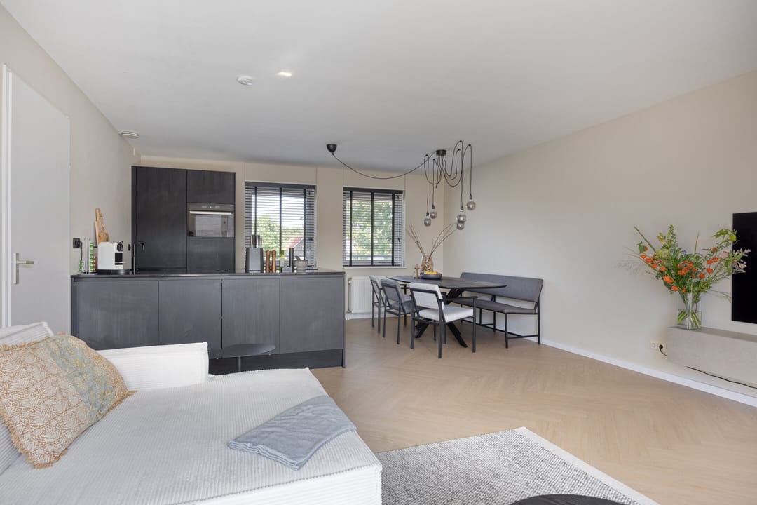 Photo 11 of Diepenstraat 76-C