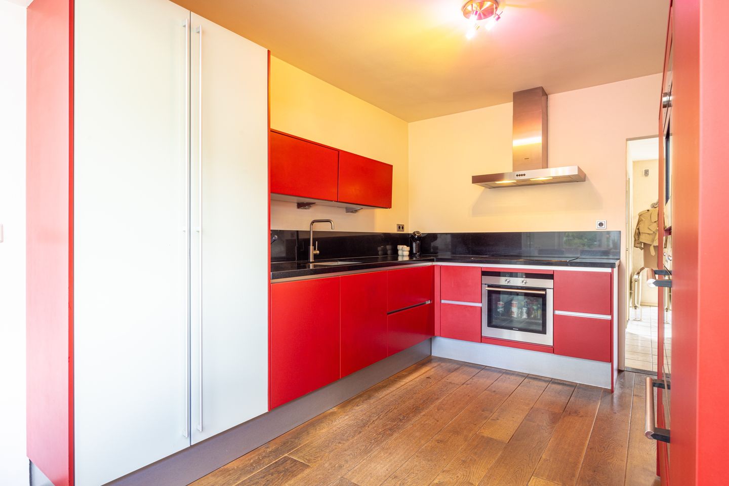 Photo 20 of Nieuwenhuysstraat 60