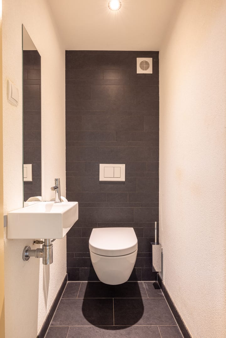 Photo 29 of Nieuwenhuysstraat 60