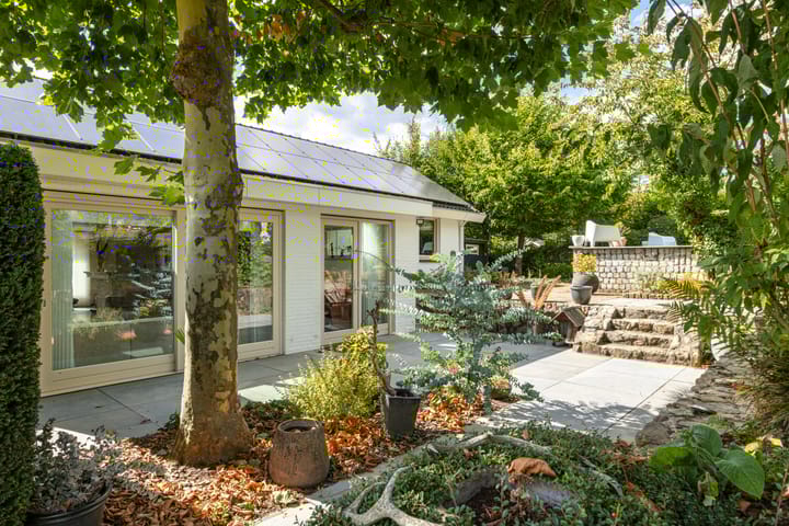 Photo 40 of Nieuwenhuysstraat 60