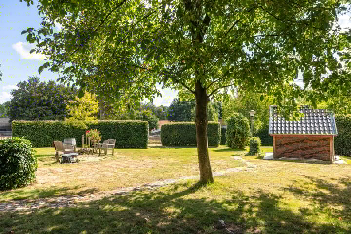 Photo 61 of Nieuwenhuysstraat 60