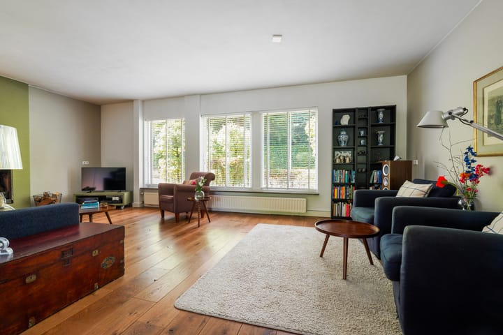 Photo 2 of Economenlaan 8