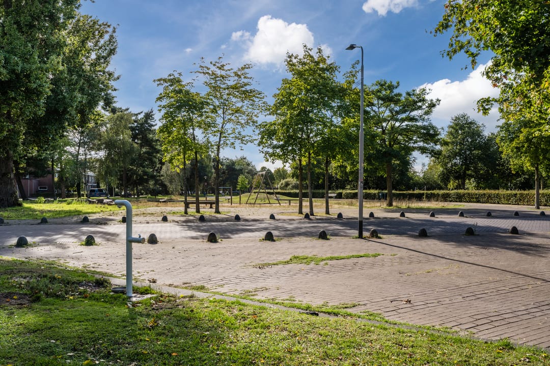 Photo 32 of Plutostraat 131