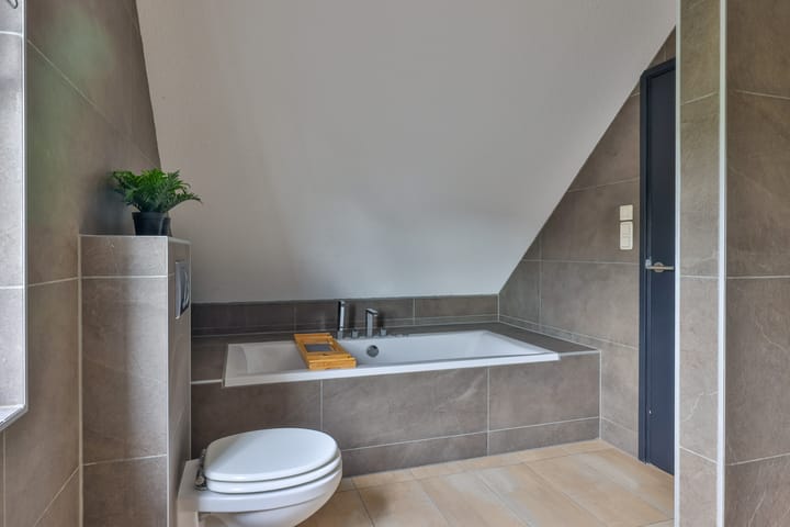 Foto 34 van Reitsmastrjitte 47