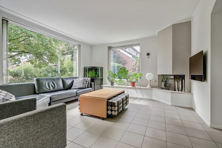 Photo 4 of Helmkruidstraat 13