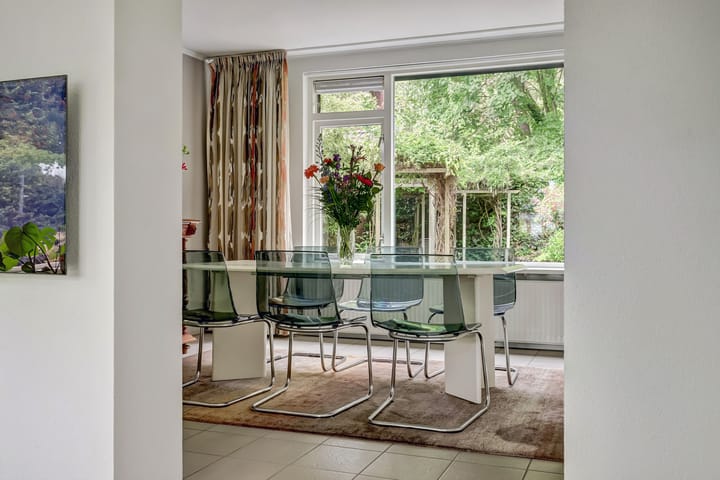 Photo 8 of Helmkruidstraat 13