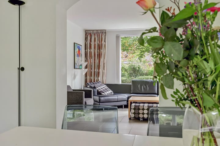 Photo 10 of Helmkruidstraat 13