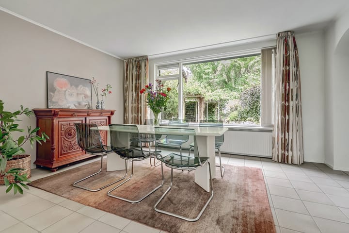 Photo 11 of Helmkruidstraat 13