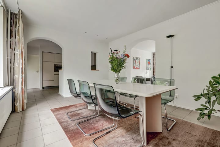 Photo 13 of Helmkruidstraat 13