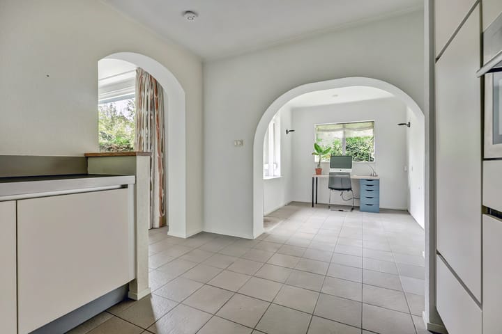 Photo 19 of Helmkruidstraat 13