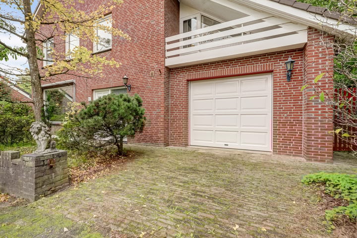 Photo 71 of Helmkruidstraat 13