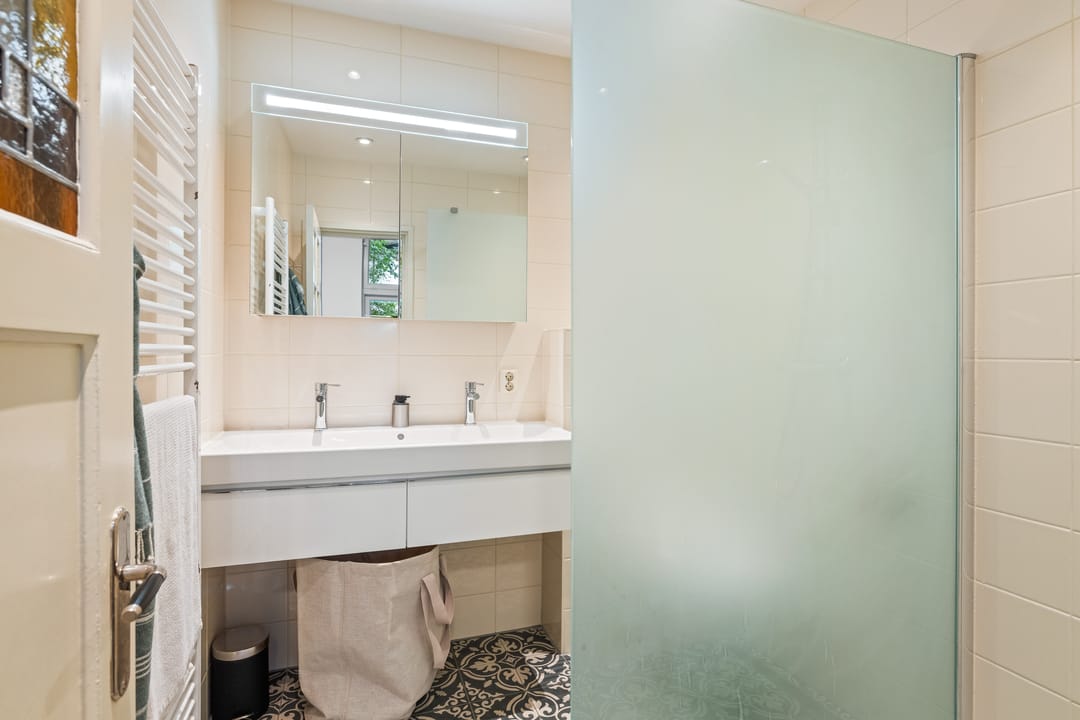 Foto 16 van Woubruggestraat 35-H